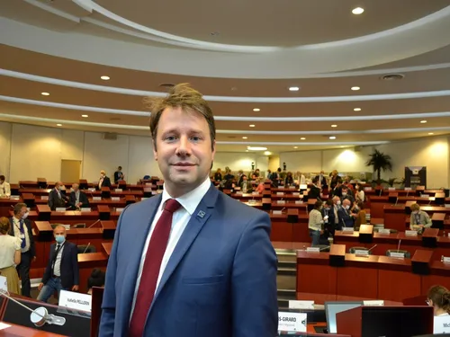 Loïg Chesnais-Girard élu Président de région aux forceps